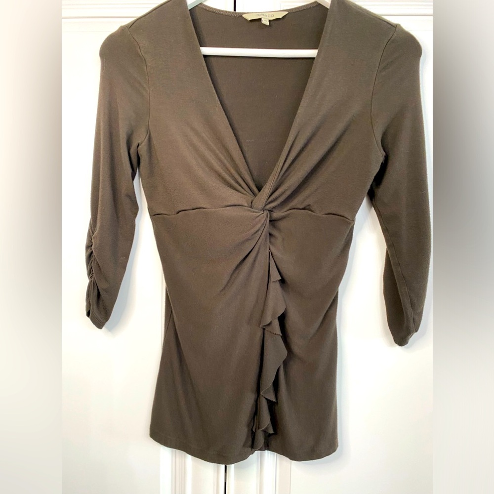 RW & Co Women’s Small Brown V Neck Ruched Shirt with Shirred Sleeves Top Sweater